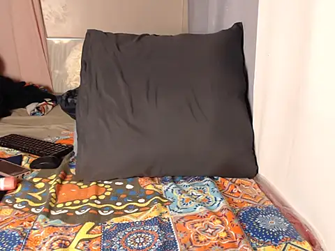 Berryangel03 online show from 04.10.26