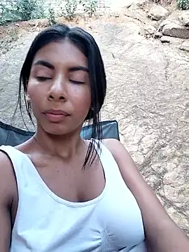 Snapshot of chaparritahot99 chatting on 11.07.25 chaparritahot99 online show from 11.07.25