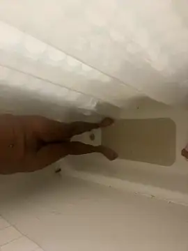 Snapshot of Tu_GataLinda chatting on 10.08.25 Tu GataLinda online show from 10.08.25