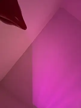 Snapshot of Tu_GataLinda chatting on 10.28.25 Tu GataLinda online show from 10.28.25