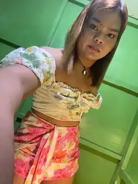 Snapshot of ladymiah chatting on 02.23.26 ladymiah online show from 02.23.26