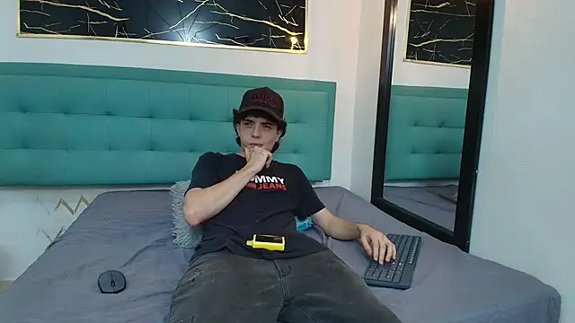 dia fax18 online show from 10.20.25