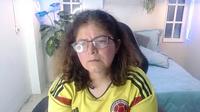 Linda banks  online show from 10.18.25