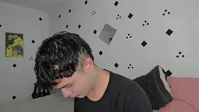 Snapshot of crushnier1 chatting on 09.29.25 crushnier1 online show from 09.29.25