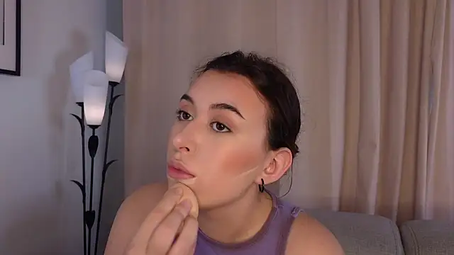 Snapshot of LilianBuskey chatting on 09.16.25 LilianBuskey online show from 09.16.25