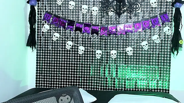 Rose 72 online show from 10.15.25