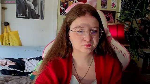 Sienna-Cow online show from 09.25.25