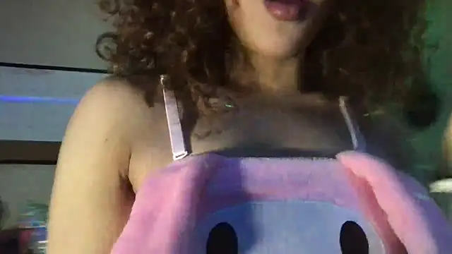 Snapshot of nekowaifuuu chatting on 10.23.25 nekowaifuuu online show from 10.23.25