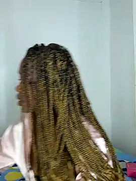 Snapshot of AranzaBliz chatting on 10.03.25 AranzaBliz online show from 10.03.25