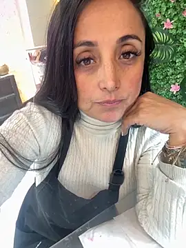 Snapshot of hotadhara01 chatting on 11.04.25 hotadhara01 online show from 11.04.25