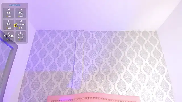 Snapshot of OnlyGia chatting on 10.20.25 OnlyGia online show from 10.20.25