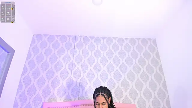 Snapshot of OnlyGia chatting on 11.11.25 OnlyGia online show from 11.11.25