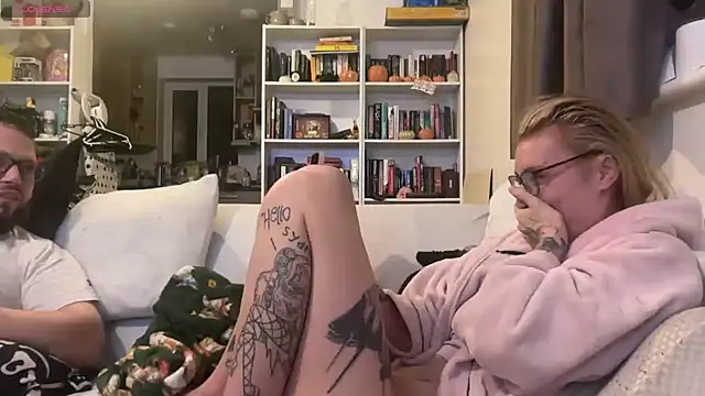 Snapshot of harleyblair chatting on 09.11.25 harleyblair online show from 09.11.25