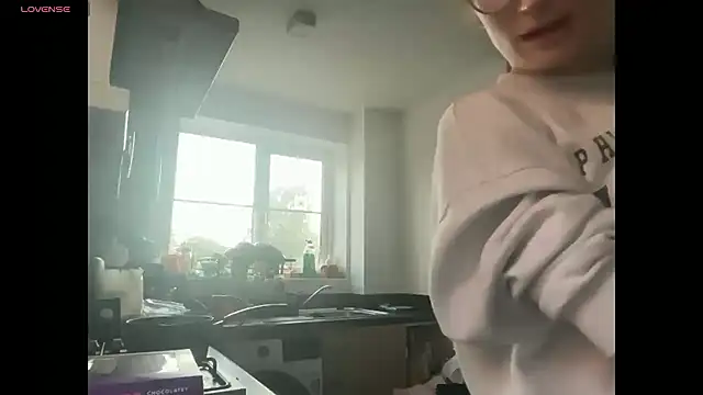 Snapshot of harleyblair chatting on 09.24.25 harleyblair online show from 09.24.25