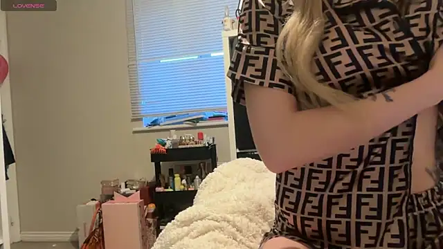 Snapshot of harleyblair chatting on 01.17.26 harleyblair online show from 01.17.26