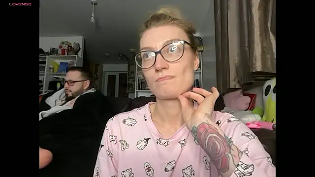 Snapshot of harleyblair chatting on 01.18.26 harleyblair online show from 01.18.26