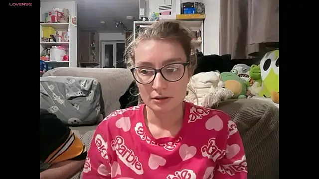 Snapshot of harleyblair chatting on 02.25.26 harleyblair online show from 02.25.26