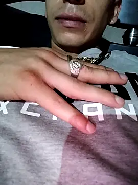 Tussi-amor online show from 09.24.25