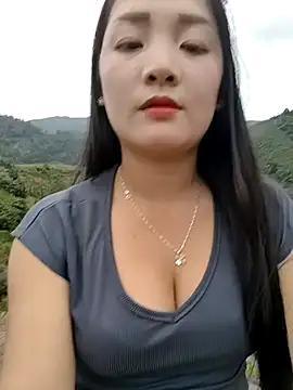 Snapshot of asian_2k chatting on 10.23.25 asian 2k online show from 10.23.25