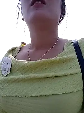 Snapshot of asian_2k chatting on 10.30.25 asian 2k online show from 10.30.25