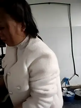 Snapshot of asian_2k chatting on 01.15.26 asian 2k online show from 01.15.26