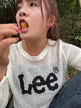 Snapshot of asian_2k chatting on 02.23.26 asian 2k online show from 02.23.26