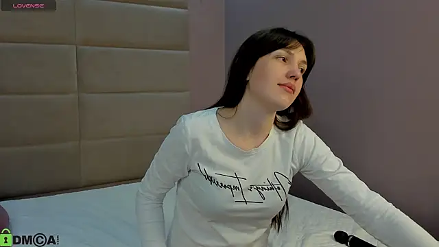 MalvinaDream online show from 04.21.26