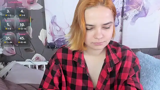 Snapshot of Gina_Dawson chatting on 10.10.25 Gina Dawson online show from 10.10.25