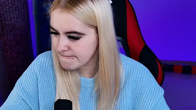 Snapshot of Stef_Nicks chatting on 11.01.25 Stef Nicks online show from 11.01.25