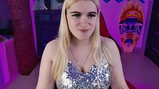 Snapshot of Stef_Nicks chatting on 11.07.25 Stef Nicks online show from 11.07.25