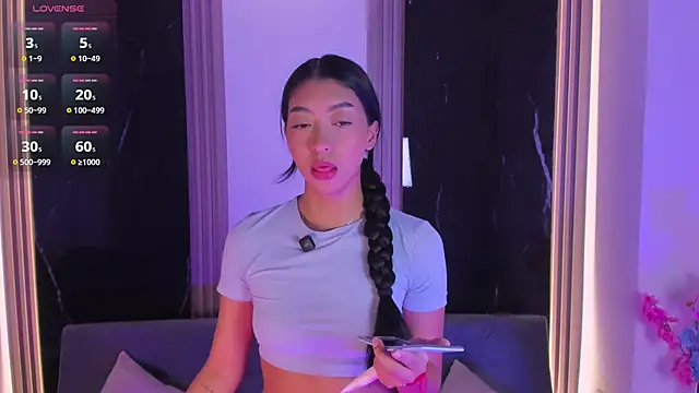 Snapshot of Sussyrosse_ chatting on 10.16.25 Sussyrosse online show from 10.16.25