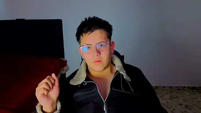 Snapshot of Ryan_Doretti chatting on 10.15.25 Ryan Doretti online show from 10.15.25