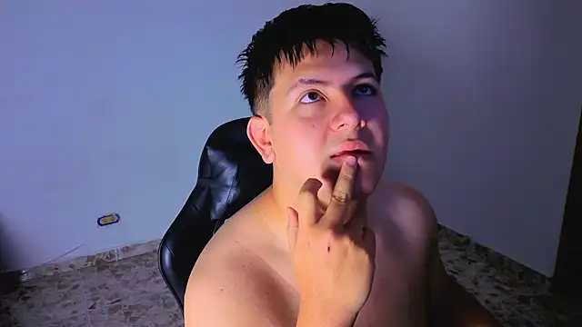 Snapshot of Ryan_Doretti chatting on 10.20.25 Ryan Doretti online show from 10.20.25