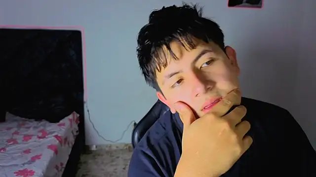 Snapshot of Ryan_Doretti chatting on 11.14.25 Ryan Doretti online show from 11.14.25