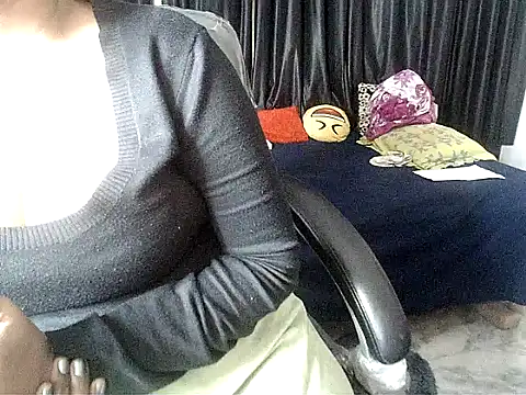 Anaconda-Mall online show from 11.22.25