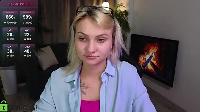 Cameronlovely  online show from 10.24.25