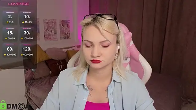 Cameronlovely  online show from 10.25.25