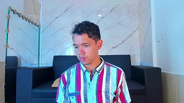 Snapshot of jeremytonner chatting on 10.15.25 jeremytonner online show from 10.15.25