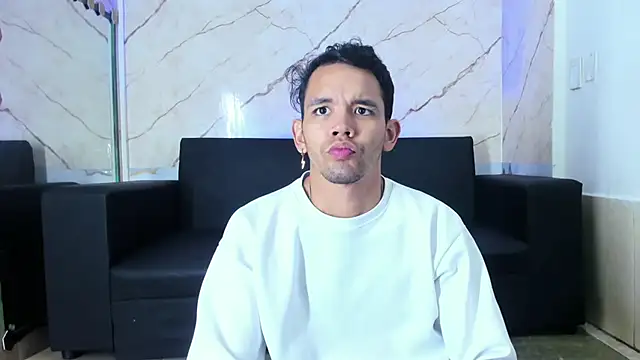 Snapshot of jeremytonner chatting on 10.17.25 jeremytonner online show from 10.17.25