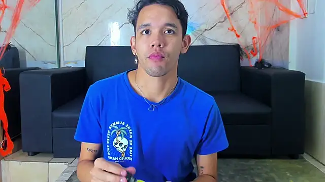 Snapshot of jeremytonner chatting on 10.23.25 jeremytonner online show from 10.23.25