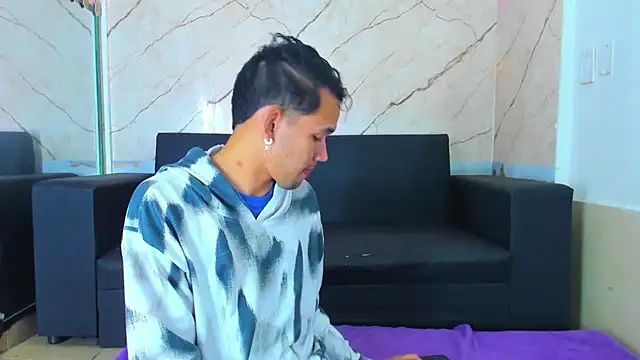 Snapshot of jeremytonner chatting on 11.06.25 jeremytonner online show from 11.06.25