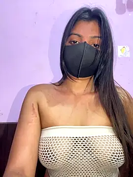 Snapshot of _01ruhi chatting on 10.23.25 01ruhi online show from 10.23.25