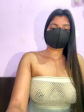 Snapshot of _01ruhi chatting on 11.03.25 01ruhi online show from 11.03.25