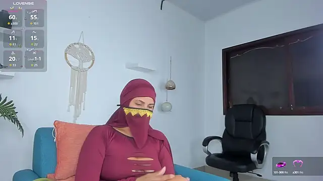 Snapshot of zali_mahamed chatting on 09.11.25 zali mahamed online show from 09.11.25