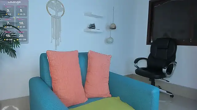 Snapshot of zali_mahamed chatting on 09.18.25 zali mahamed online show from 09.18.25