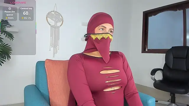 Snapshot of zali_mahamed chatting on 09.24.25 zali mahamed online show from 09.24.25