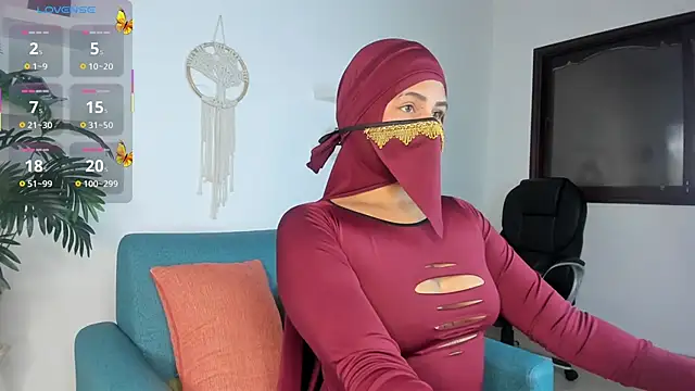 Snapshot of zali_mahamed chatting on 09.25.25 zali mahamed online show from 09.25.25