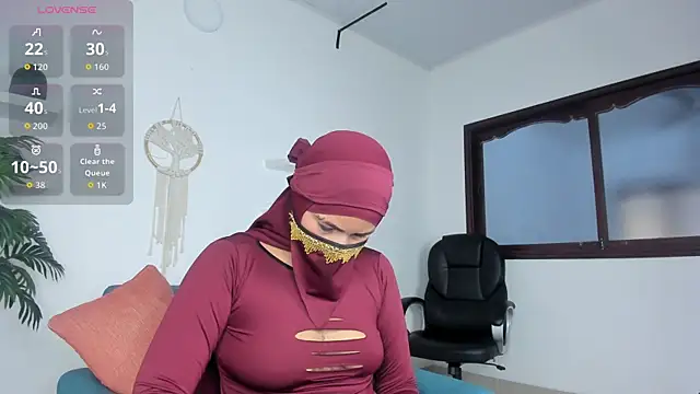 Snapshot of zali_mahamed chatting on 10.11.25 zali mahamed online show from 10.11.25