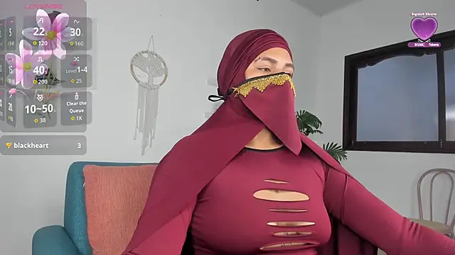 Snapshot of zali_mahamed chatting on 10.28.25 zali mahamed online show from 10.28.25