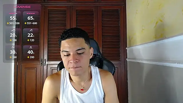 Snapshot of edy_play chatting on 09.25.25 edy play online show from 09.25.25